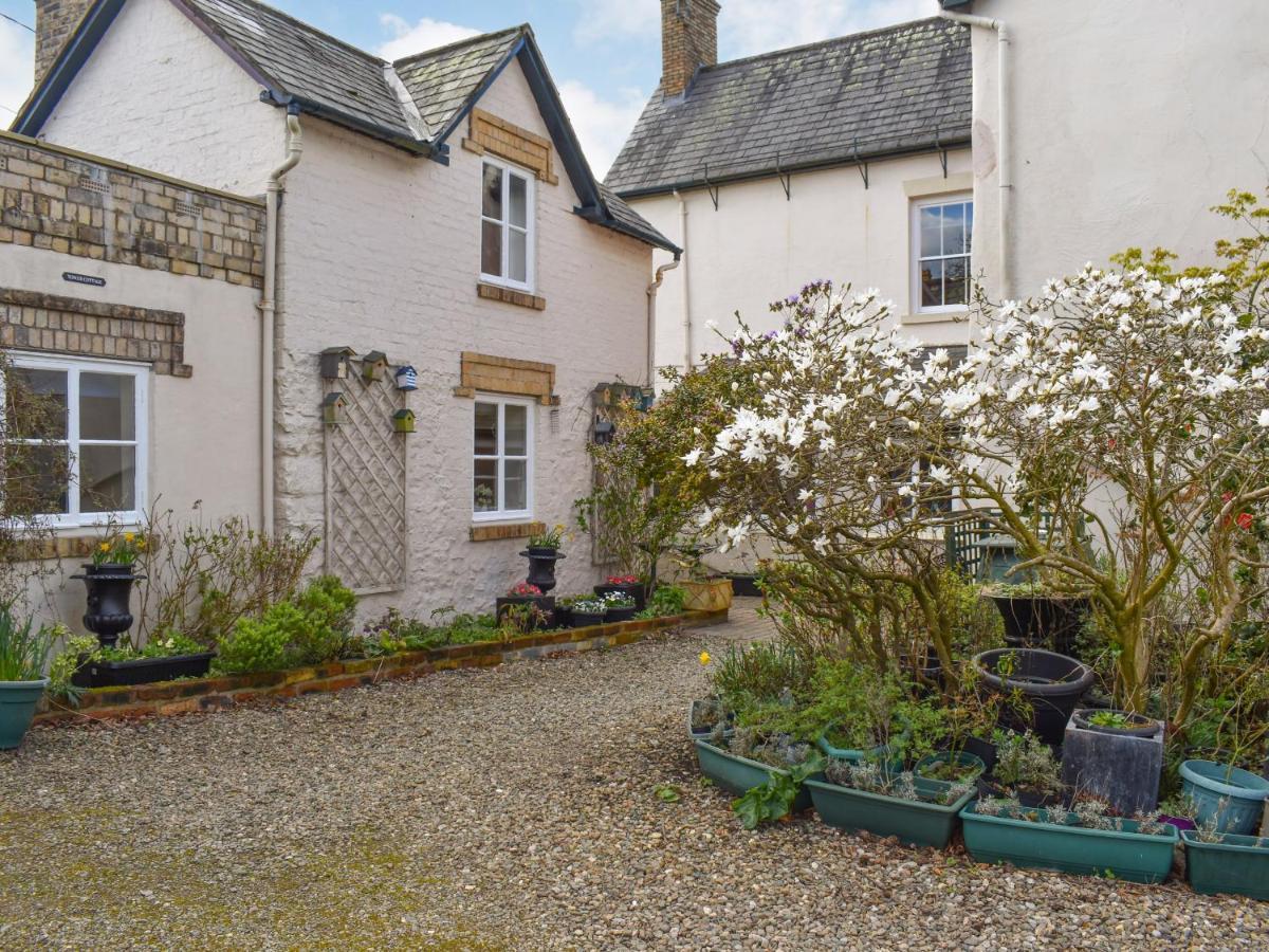 The Tower Cottage Llangollen Exterior foto
